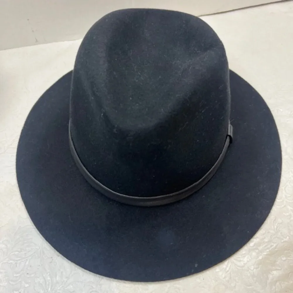 Large Brim Wool Fedora Hat Accented w/Leather Band Trim Black